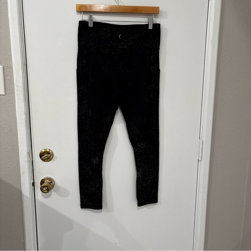 ZYIA Active Black Reflective Pocket Light n Tight Leggings Athletic Size 8-10 - Picture 6 of 12